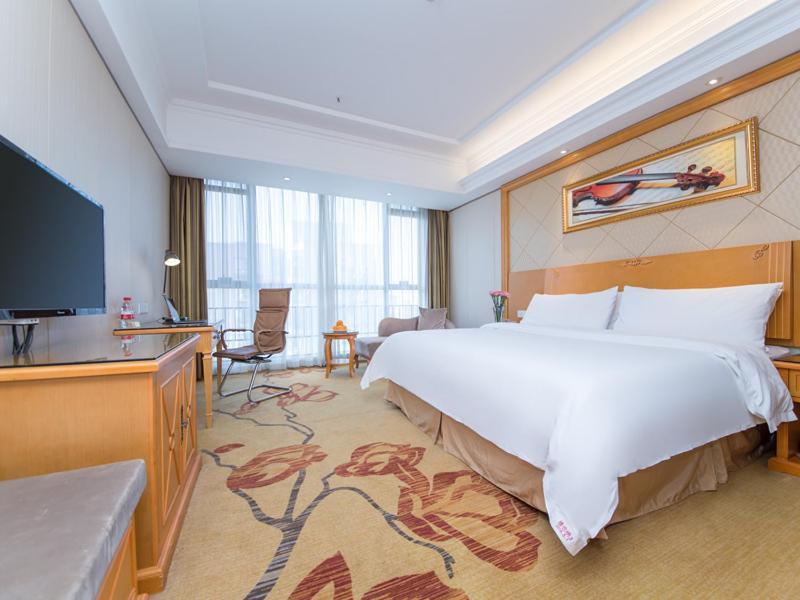 Vienna Hotel Hubei Xiangyang Tanxi Road ภายนอก รูปภาพ