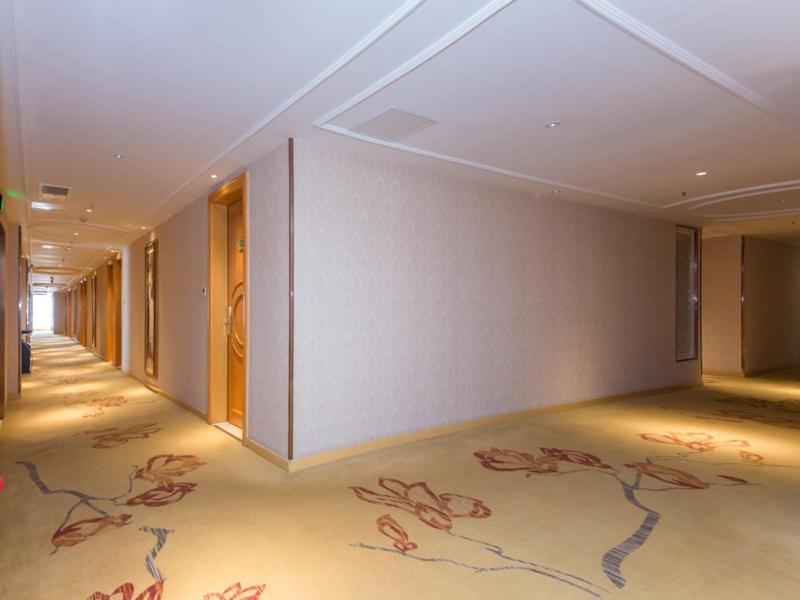 Vienna Hotel Hubei Xiangyang Tanxi Road ภายนอก รูปภาพ